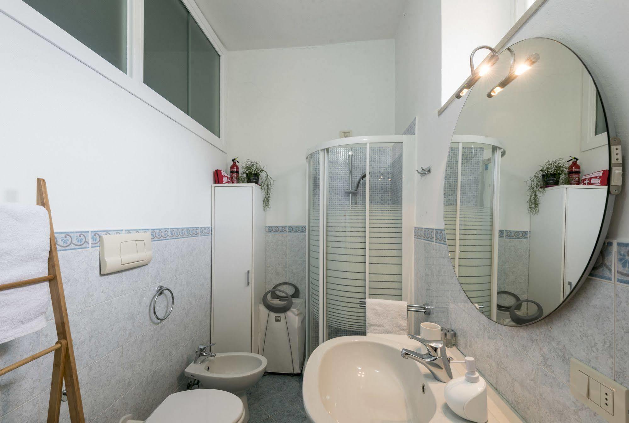 Апартаменти Casa Sofia -Airport Free Shuttle-H24 Бергамо Екстер'єр фото